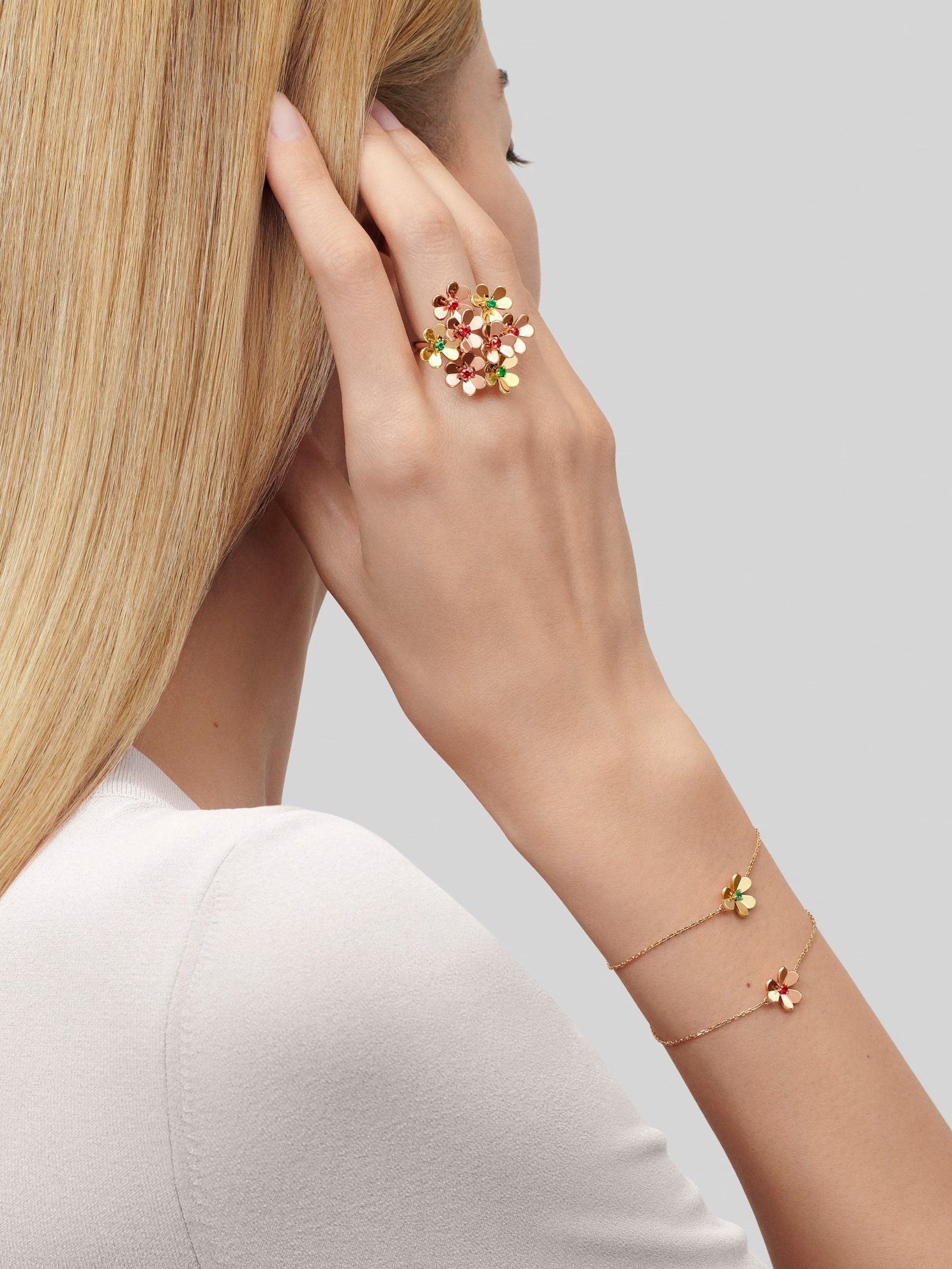 Frivole bracelet, mini model18K rose gold, Ruby