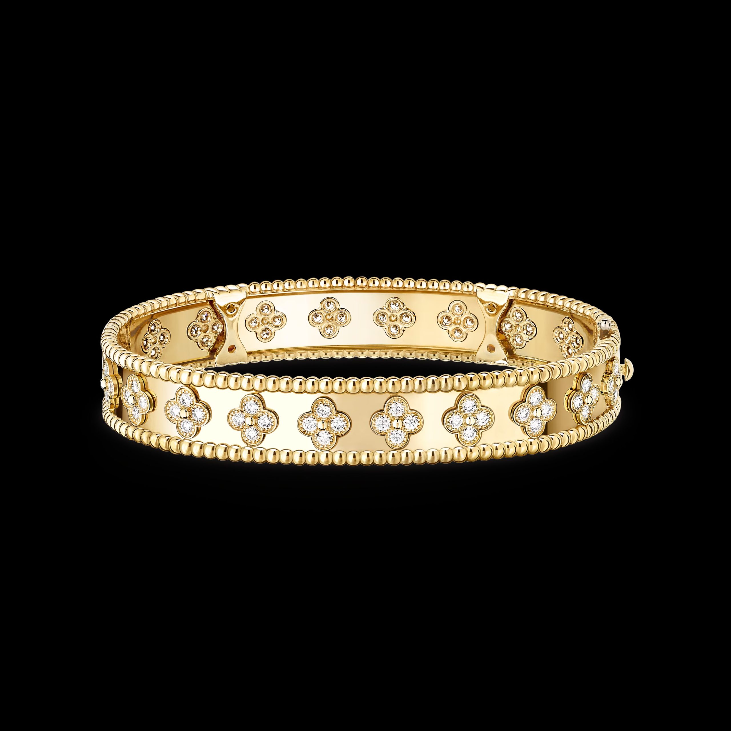 Van cleef & Arpels Perlée clovers bracelet, medium model